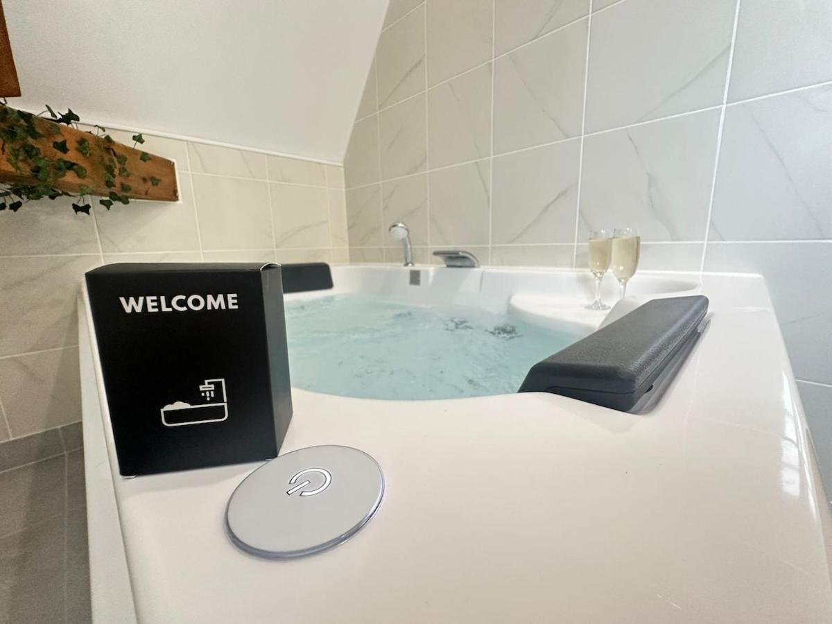S Bayleved'Air Duplex Vue Chateau, Balneo Et Sauna Sedan Dış mekan fotoğraf