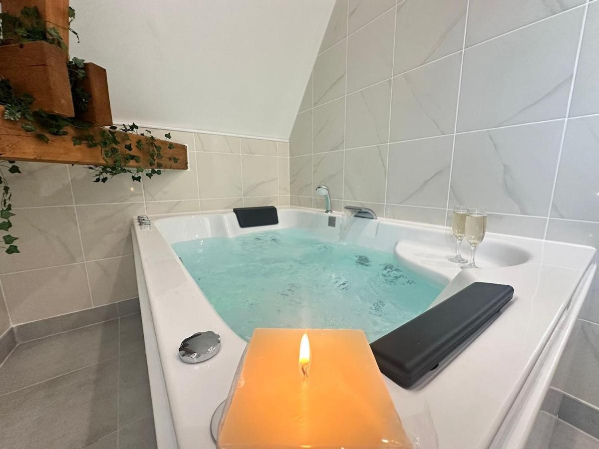 S Bayleved'Air Duplex Vue Chateau, Balneo Et Sauna Sedan Dış mekan fotoğraf